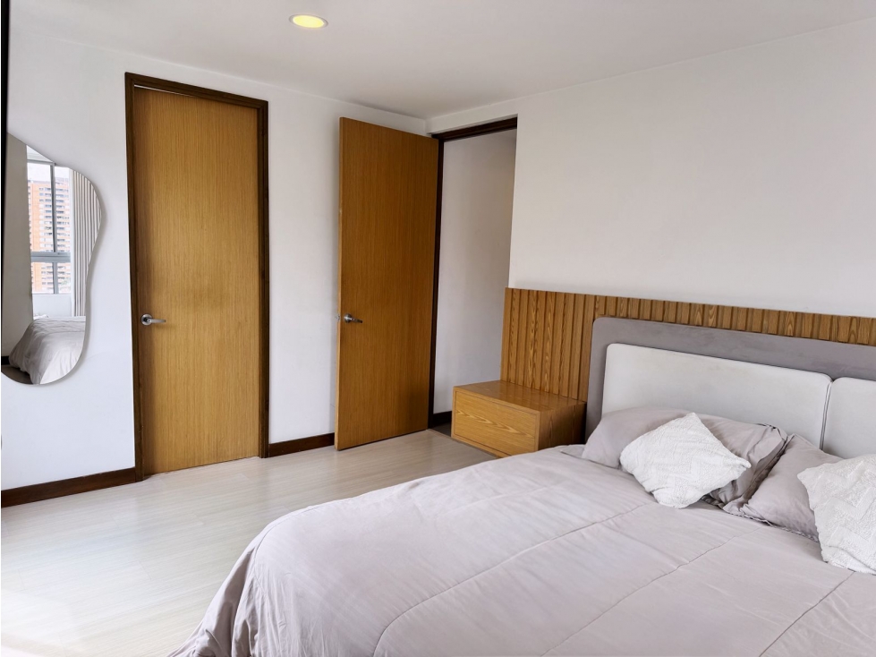 Apartamento para la renta amoblada en El Poblado, los Balsos piso 27 — foto 2