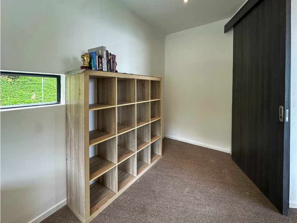 Casa para la venta en El Poblado, en unidad cerrada — foto 4