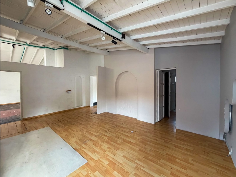 Casa comercial para renta tradicional, El Poblado patio bonito — foto 2