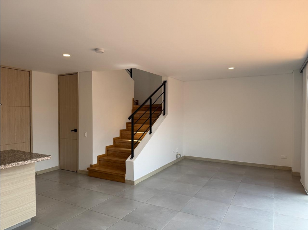 Casa para renta y venta en El retiro, dentro de unidad cerrada — foto 3