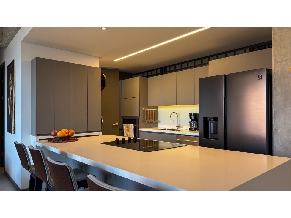 Apartamento para renta amoblada en El Poblado, Milla de oro, piso 18 — foto 3