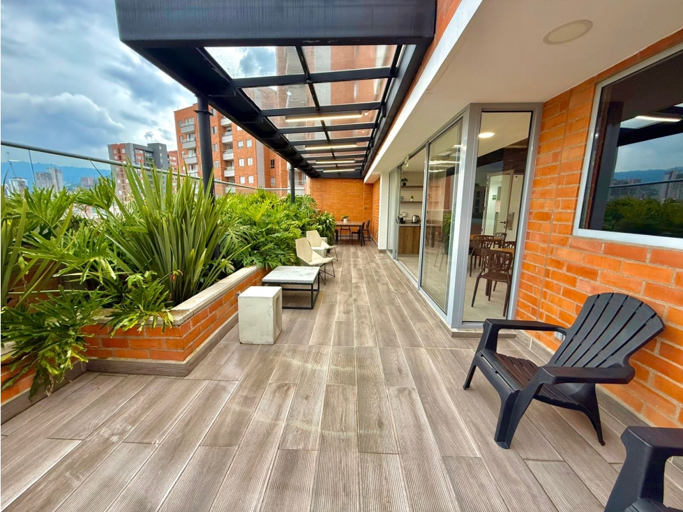 Apartamento a la venta en Sabaneta en piso alto — foto 2