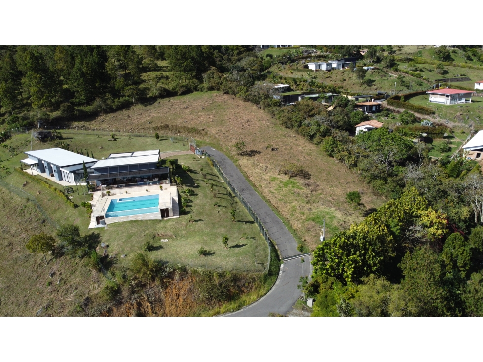 Lote en parcelación en Copacabana — foto 4