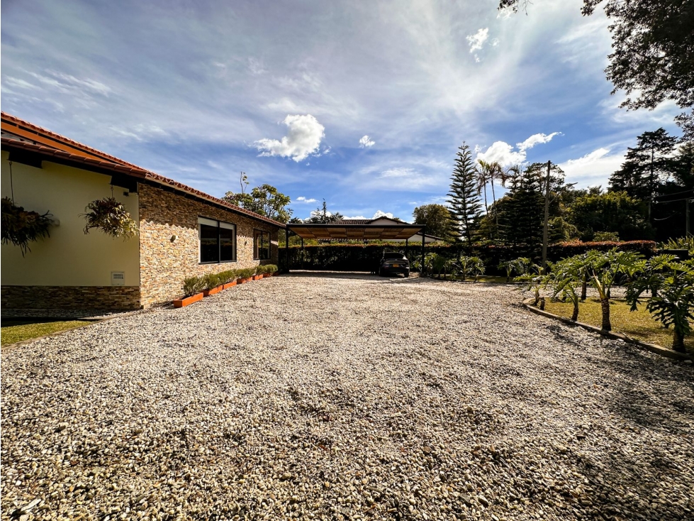 Casa independiente para venta en Llanogrande — foto 2