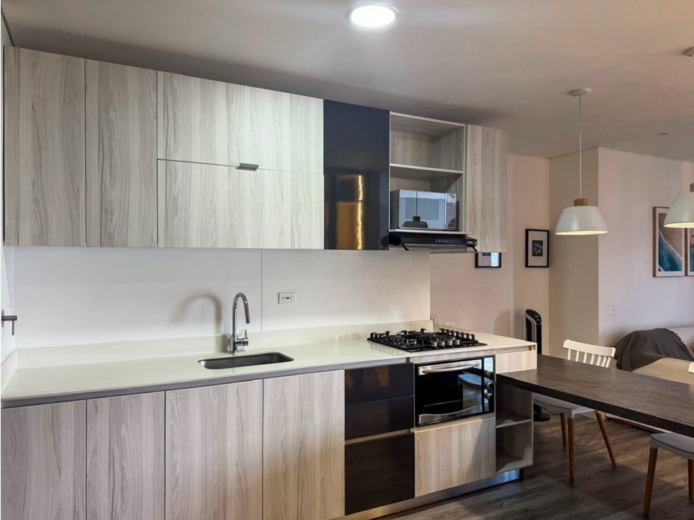 Apartaestudio para venta en El Poblado, cerca al Tesoro — foto 5