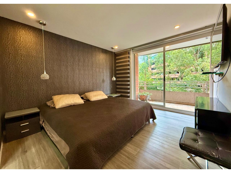 Apartamento Amoblado a una cuadra del Tesoro — foto 4