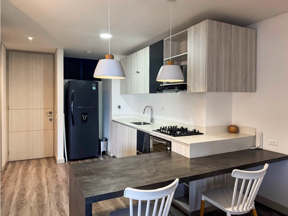 Apartaestudio para venta en El Poblado, cerca al Tesoro — foto 4