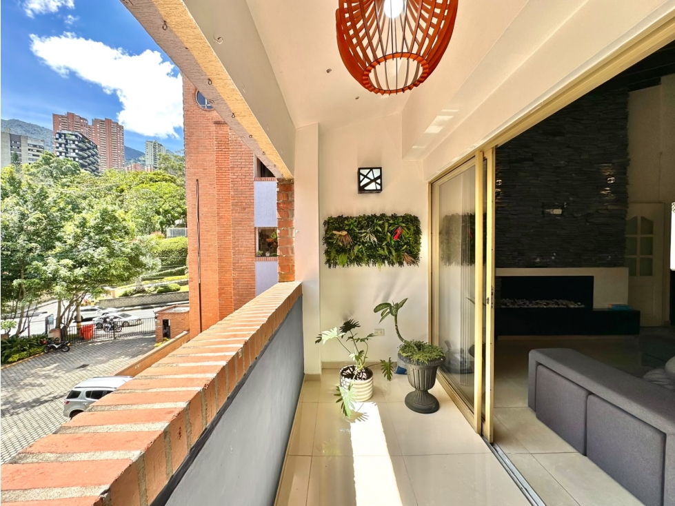 Apartamento Dúplex para venta en El Poblado, transversal inferior