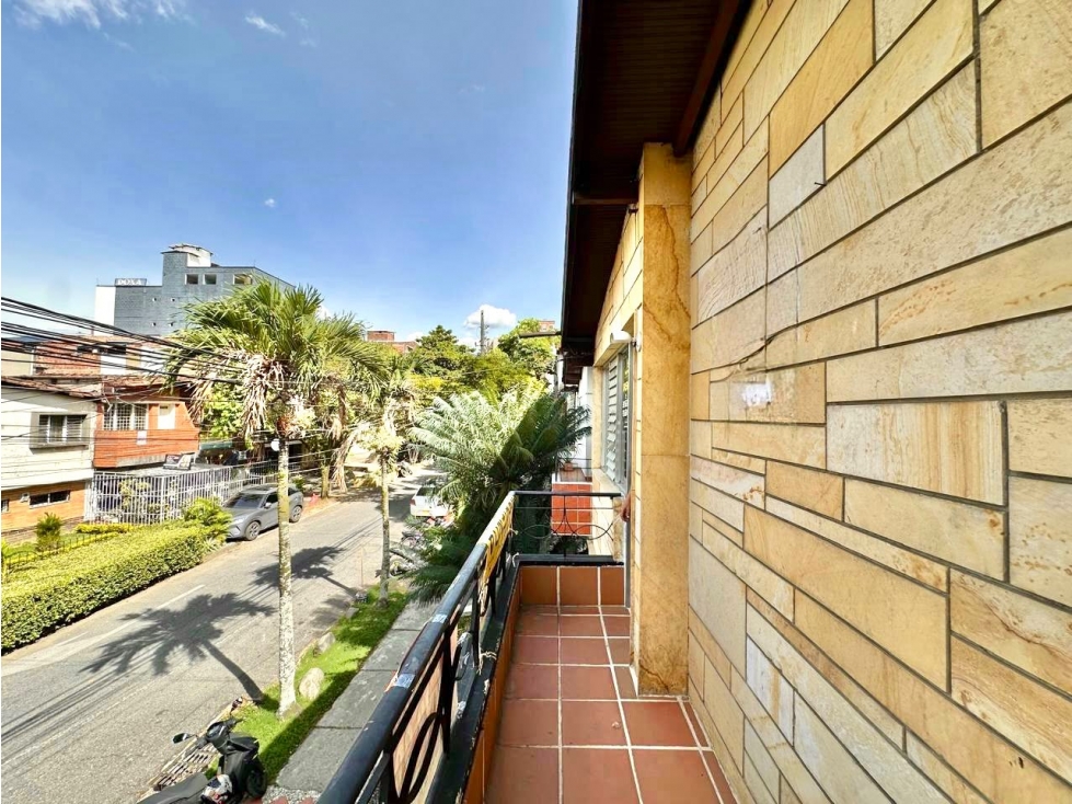 Casa comercial para venta en sector Exito Colombia — foto 2