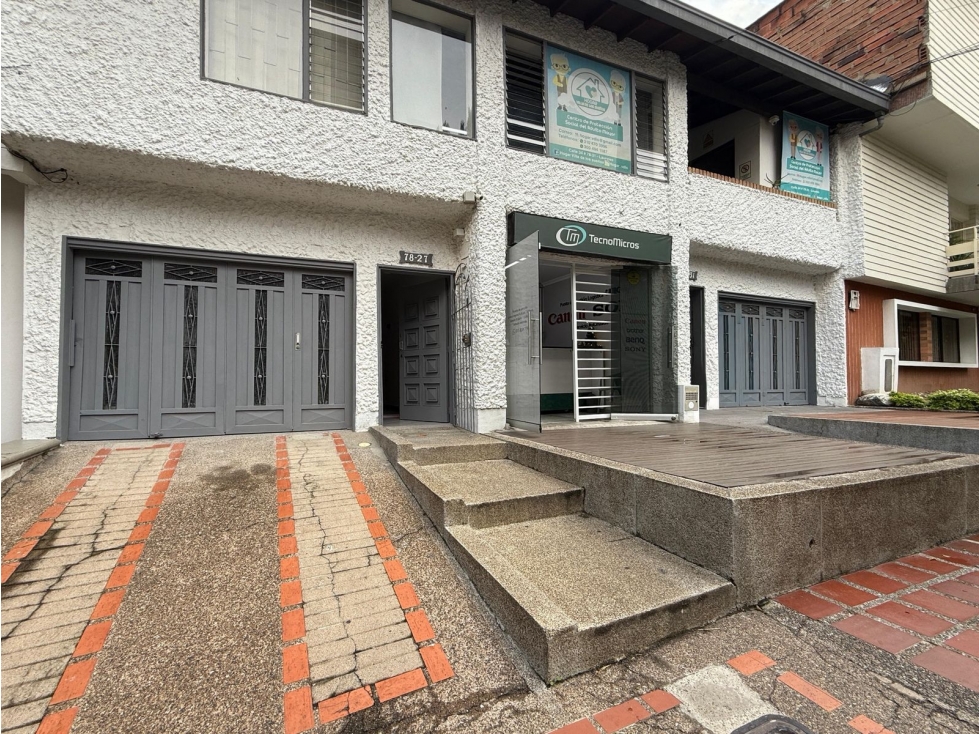 Casa local para la renta tradicional en Laureles