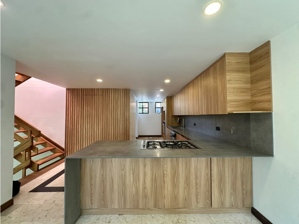 Casa para venta en El Poblado, San Lucas — foto 2