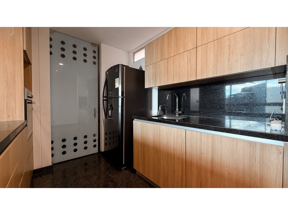 Apartamento para la venta en El Poblado, cerca al Tesoro piso 19 — foto 6