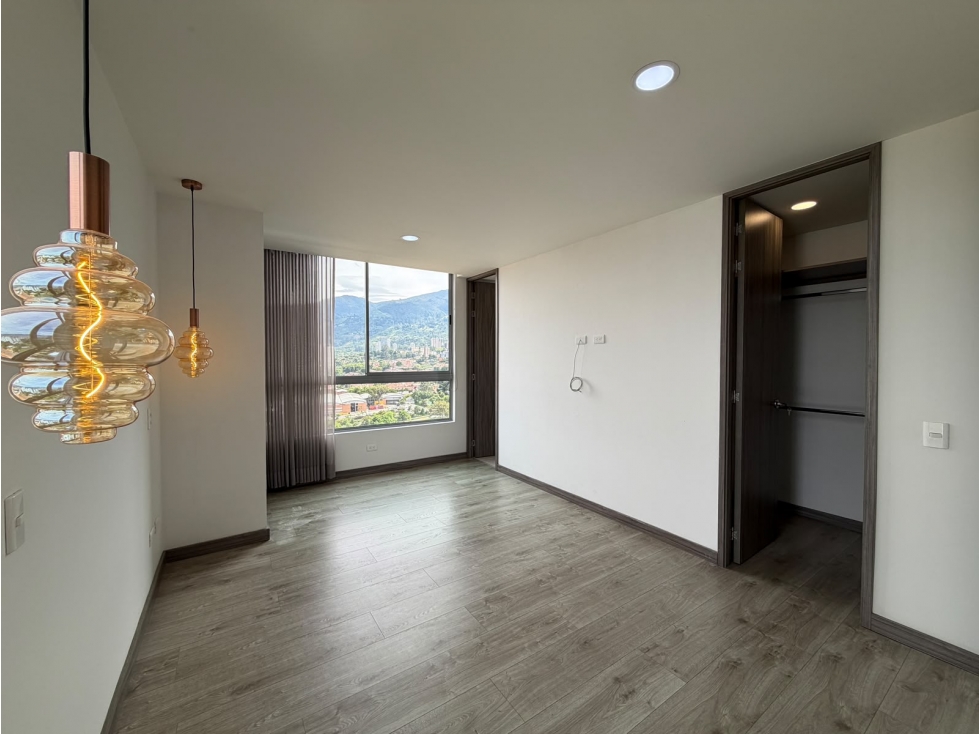 Apartamento en venta piso alto Suramericana