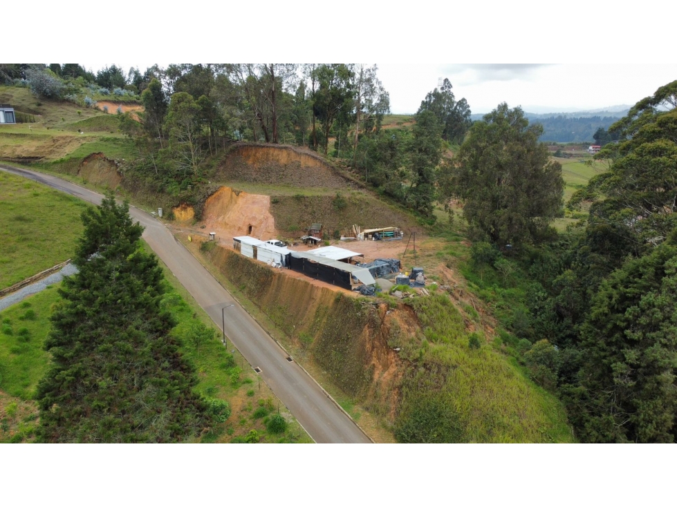Lote con proyecto en planos, vereda la clarita para la venta — foto 2