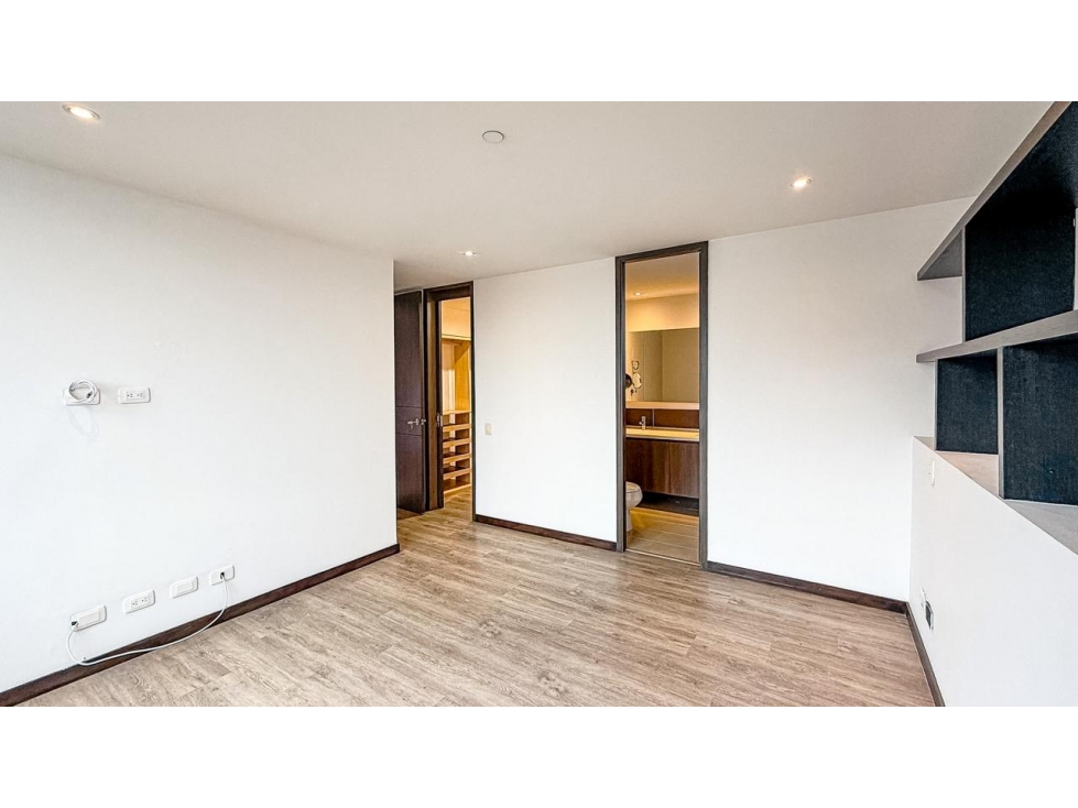 Apartamento para la renta y venta en Castropol, piso 13 - 2