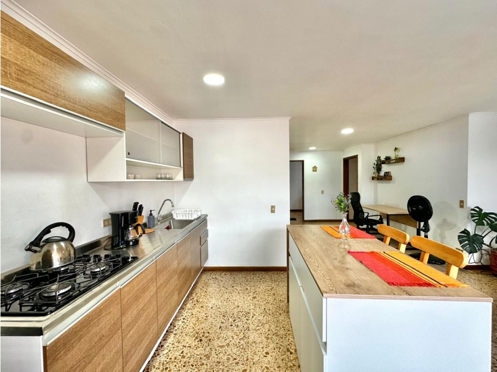Apartaestudio para la renta amoblada en El Poblado, piso 4 — foto 3