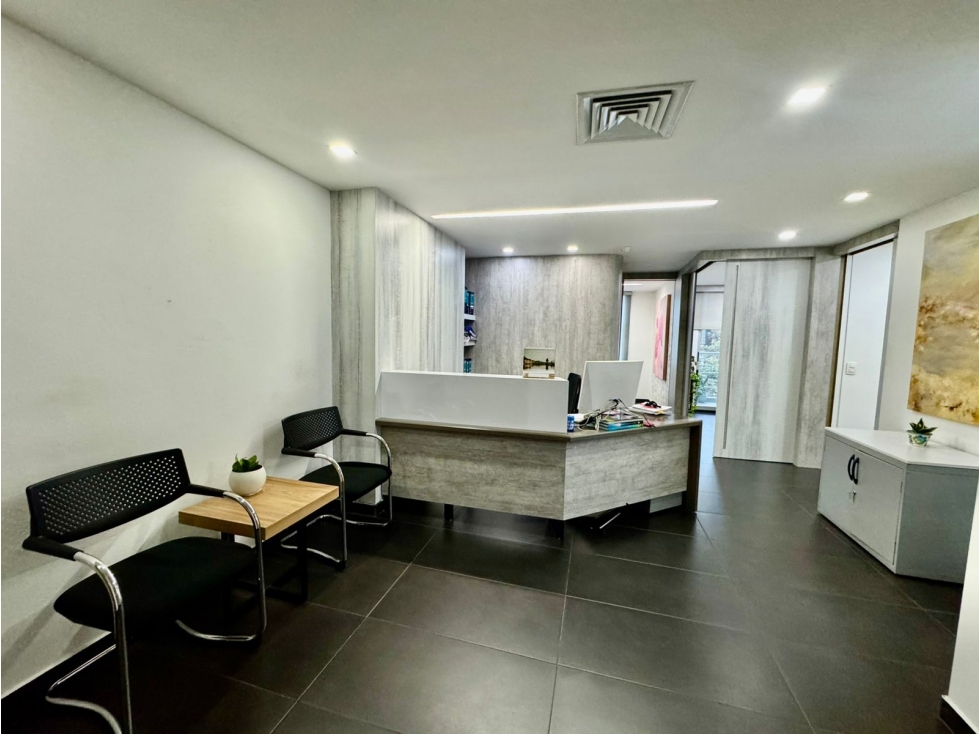 Oficina para la venta en El Poblado, cerca al C.C Oviedo — foto 2