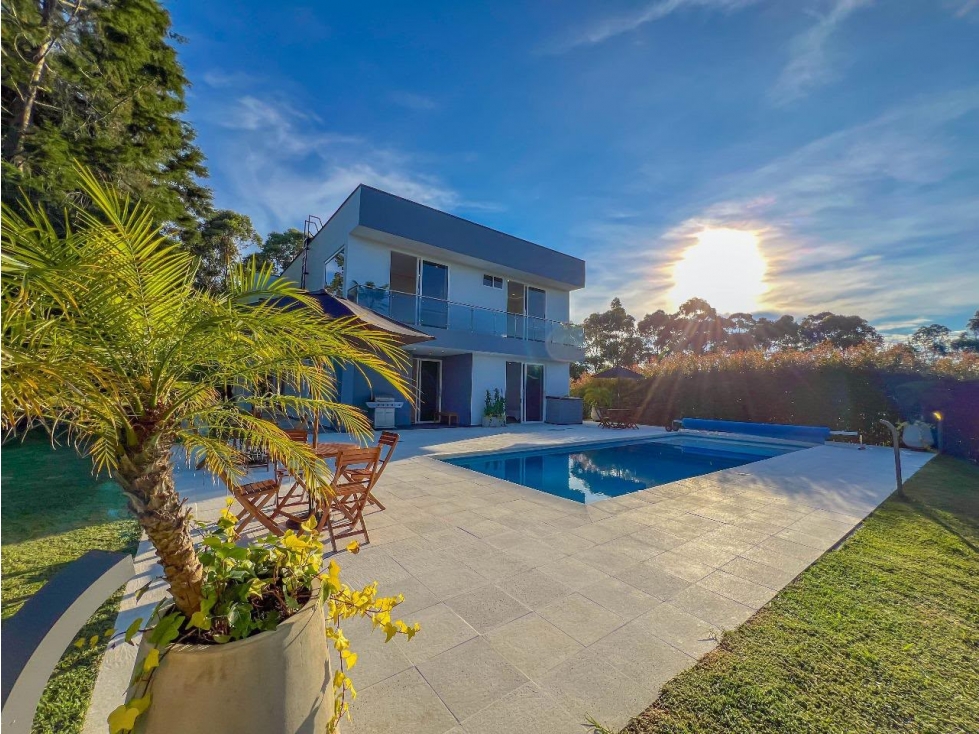 Casa campestre de lujo en Rionegro, sector Mampuesto