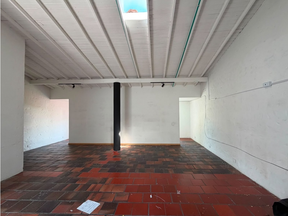 Casa comercial para renta tradicional, El Poblado patio bonito — foto 3