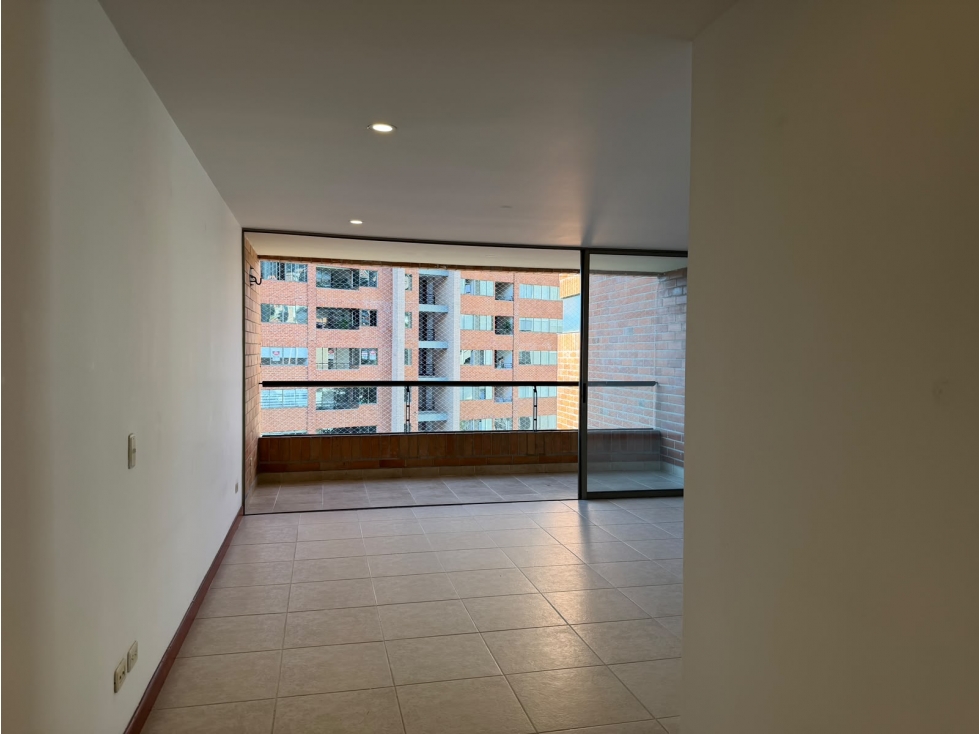 Apartamento para renta y venta en El Poblado-Milla de oro, piso 14 — foto 3