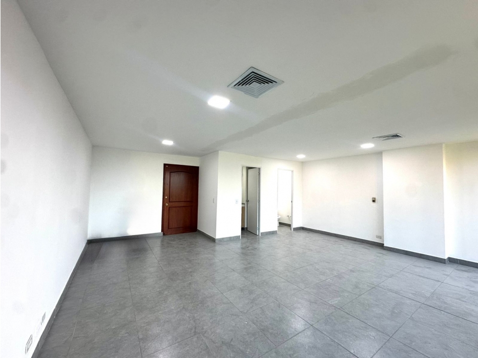 Oficina para venta y renta en Aguacatala, piso 6 - 3