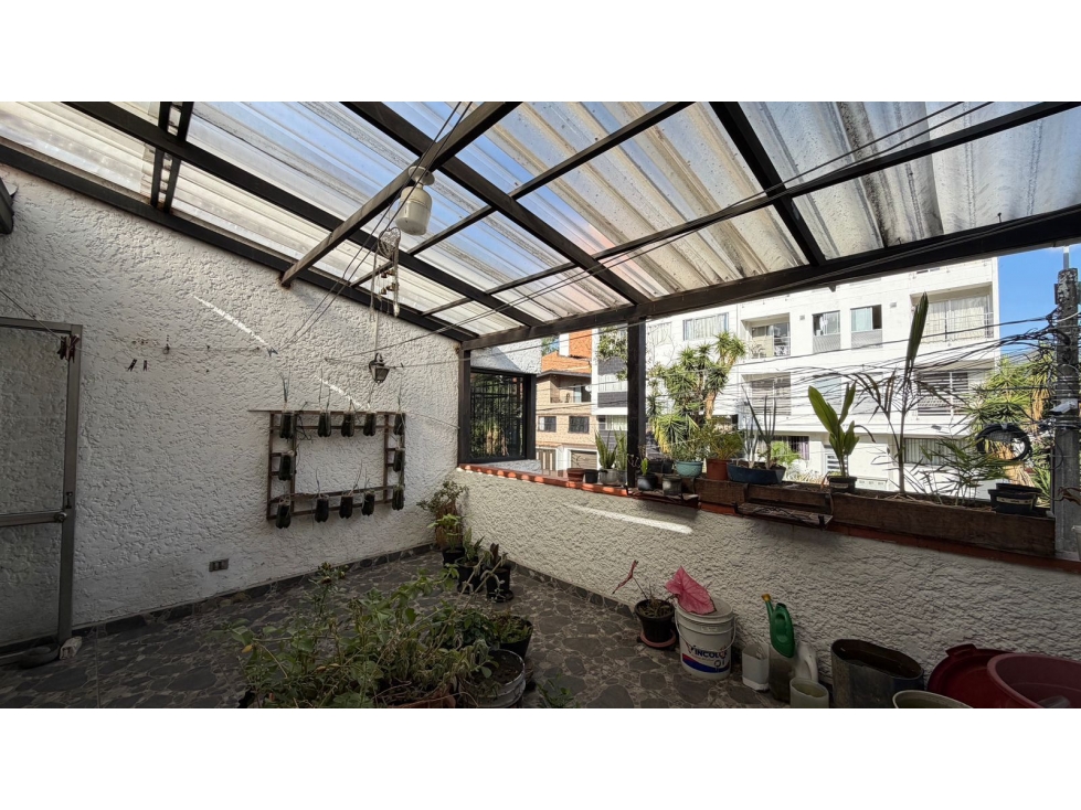Casa comercial para venta en Laureles, la castellana — foto 4