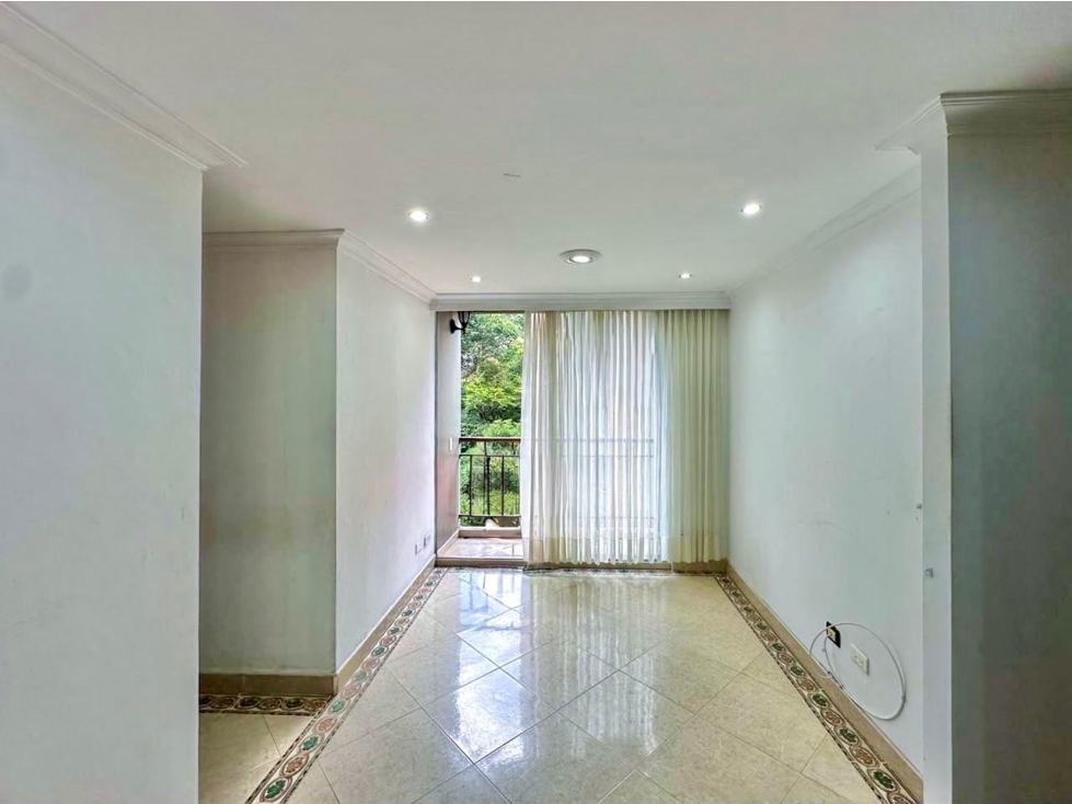 Apartamento para venta y renta en San Diego, loma del indio piso 9
