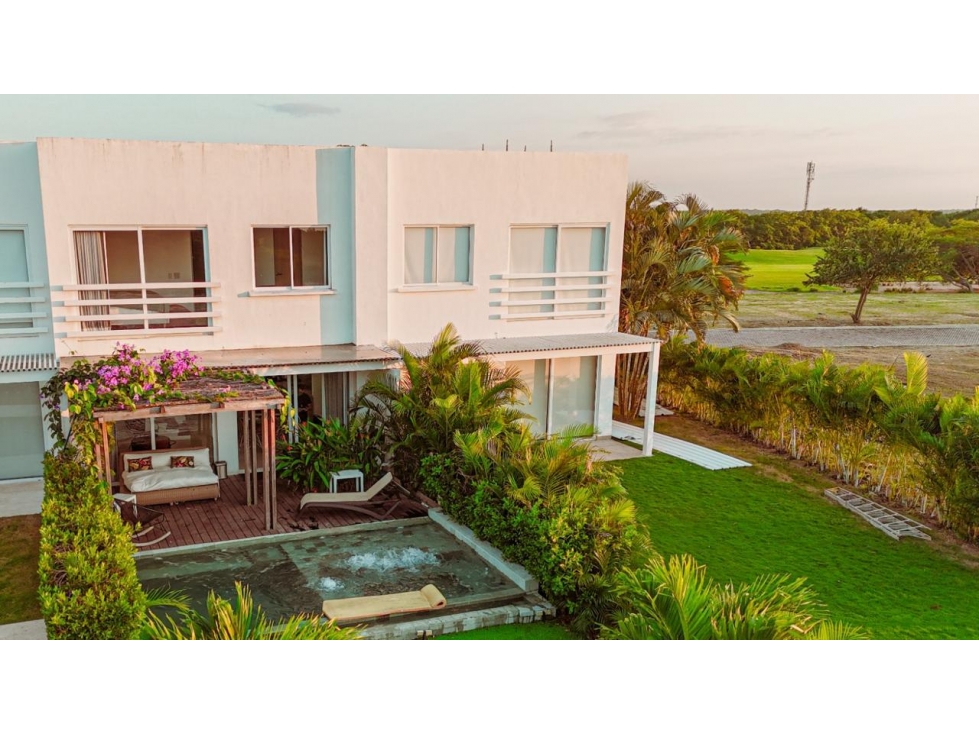 Townhouse para renta amoblada en Cartagena, Karibana