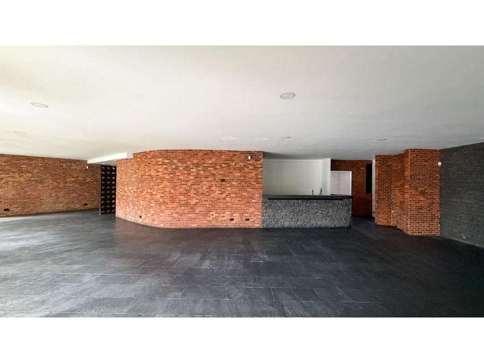 Local comercial con terraza para venta y renta en El Poblado, Manila — foto 2