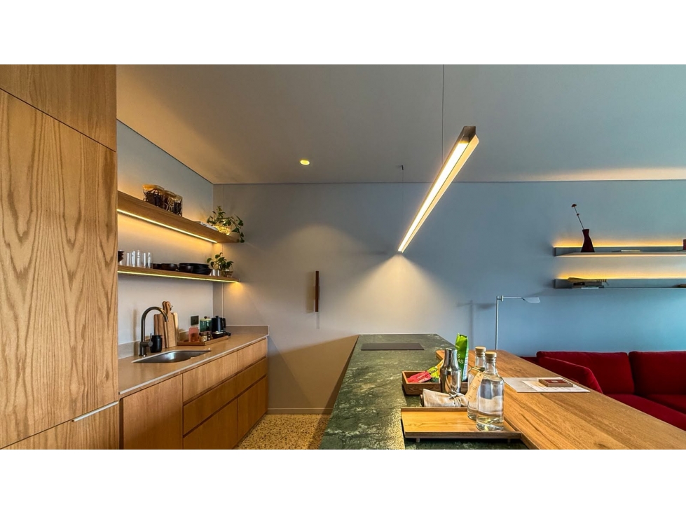 Apartasuite para venta en El Poblado, en proyecto hotelero, pisto alto — foto 2