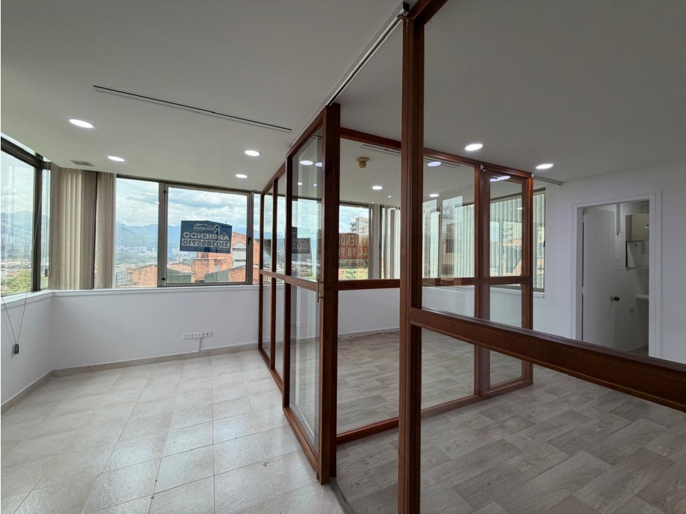 Oficina para renta tradicional en El Poblado, sector Milla de oro — foto 6