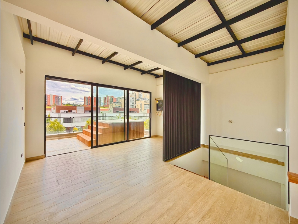 Casa para la venta en Rionegro, barro blanco