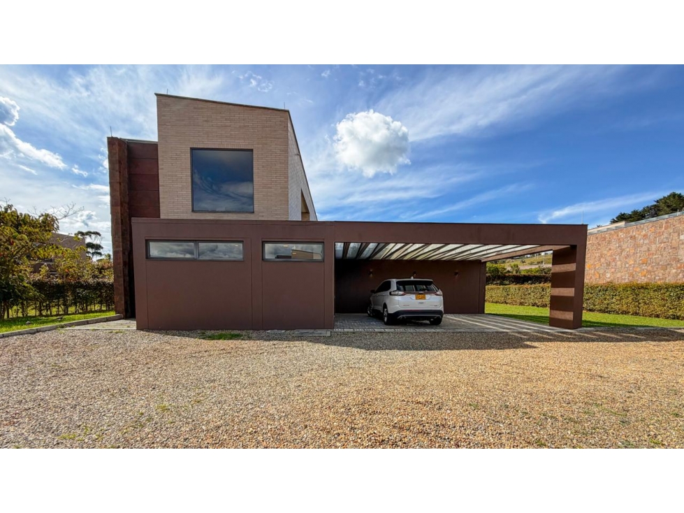 Casa de dos niveles para la venta en Envigado — foto 2