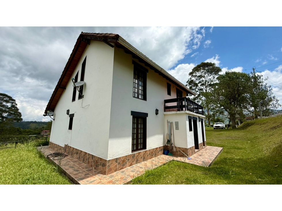 Casa lote para la venta en Guatapé, vereda Bonilla