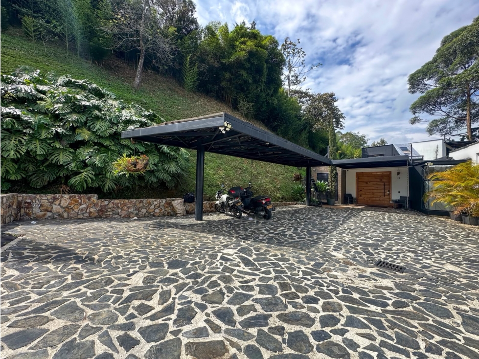Casa para la venta en El Poblado, en unidad cerrada — foto 5