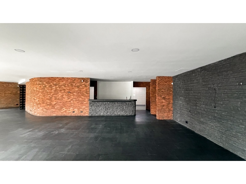 Local comercial con terraza para venta y renta en El Poblado, Manila