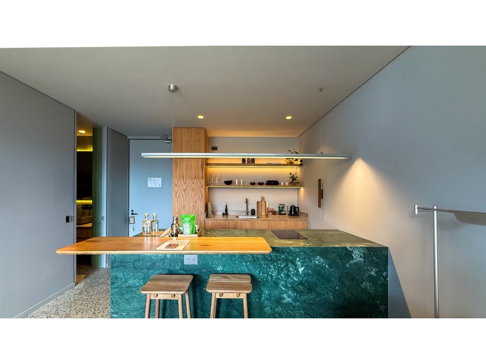 Apartasuite para venta en El Poblado, en proyecto hotelero, pisto alto — foto 3