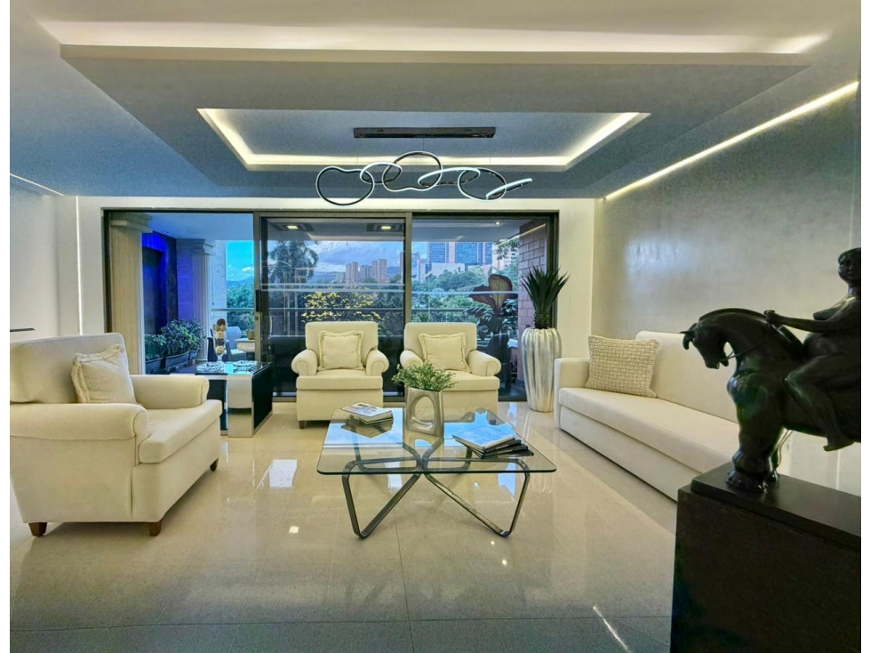 Apartamento para la renta amoblada en El Poblado, loma de Los Gonzalez — foto 2