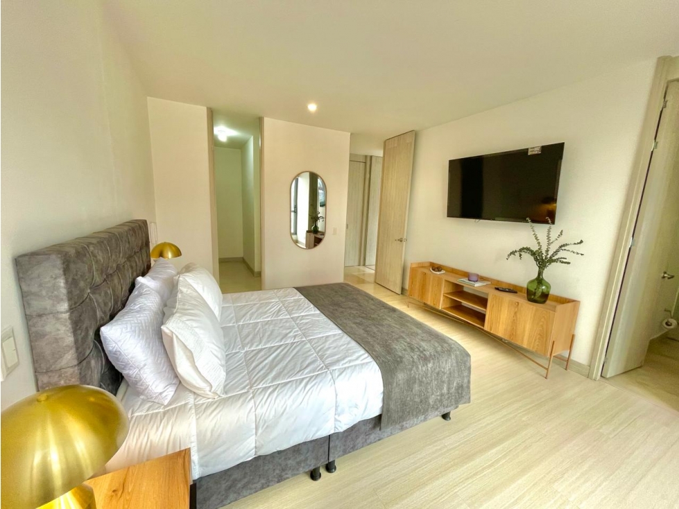 Apartamento en Loma Lalinde foto 9