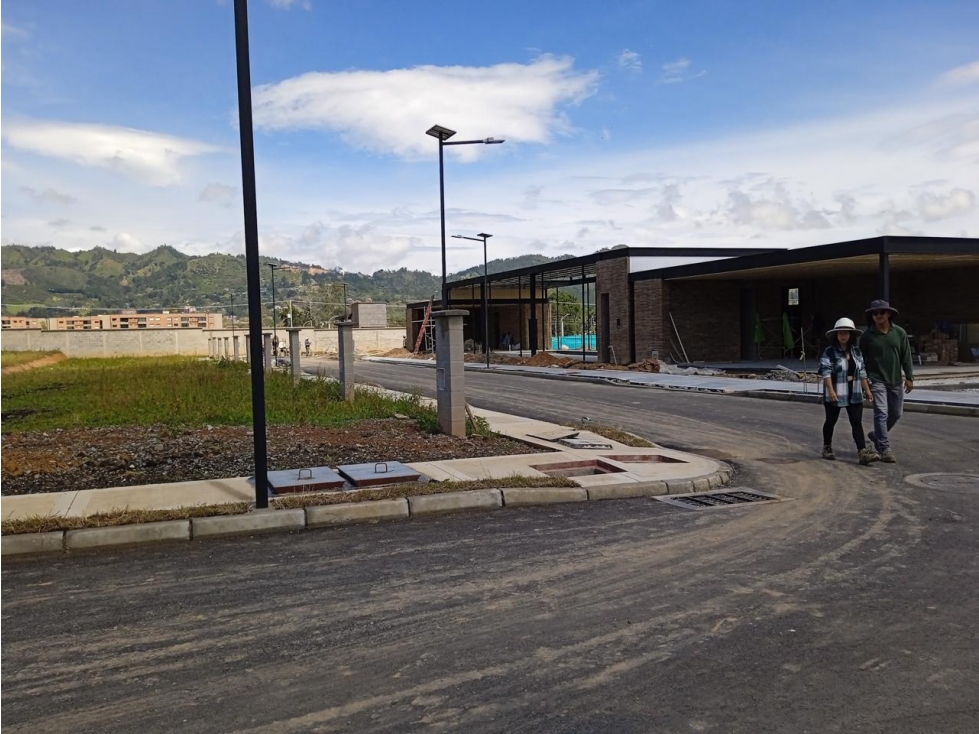 Lote en urbanización para la venta en La Ceja. — foto 4