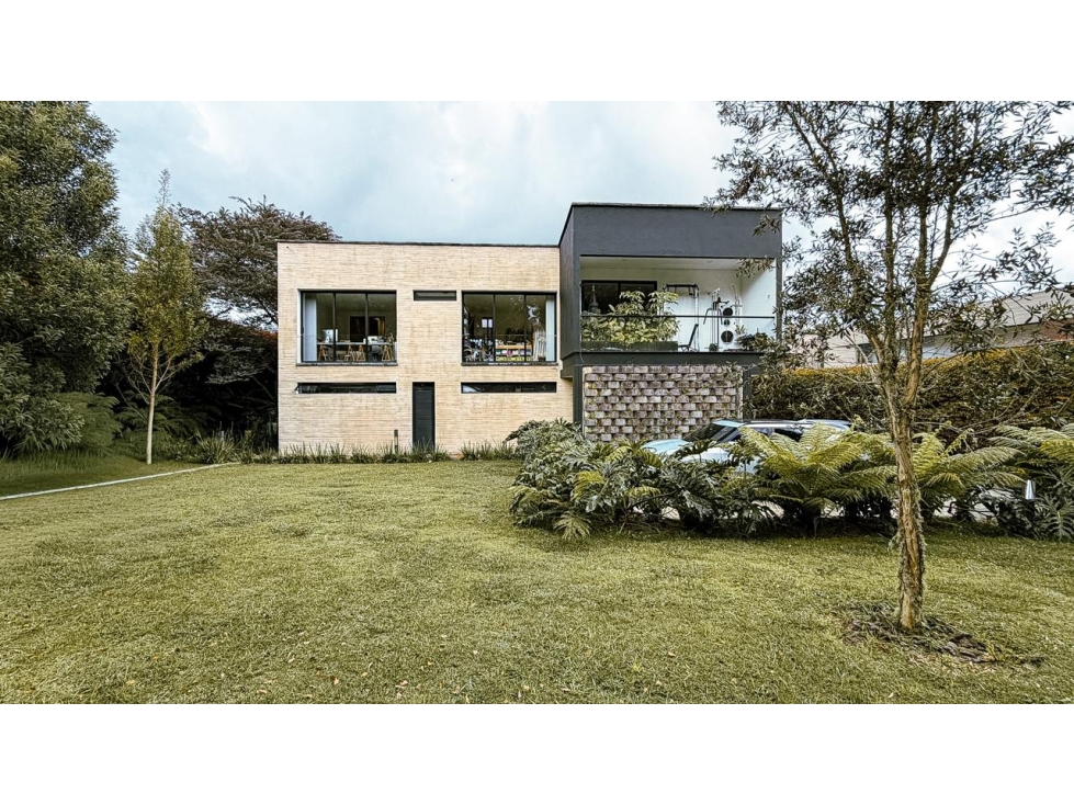 Casa de lujo para la venta en Palmas, urbanización cerrada
