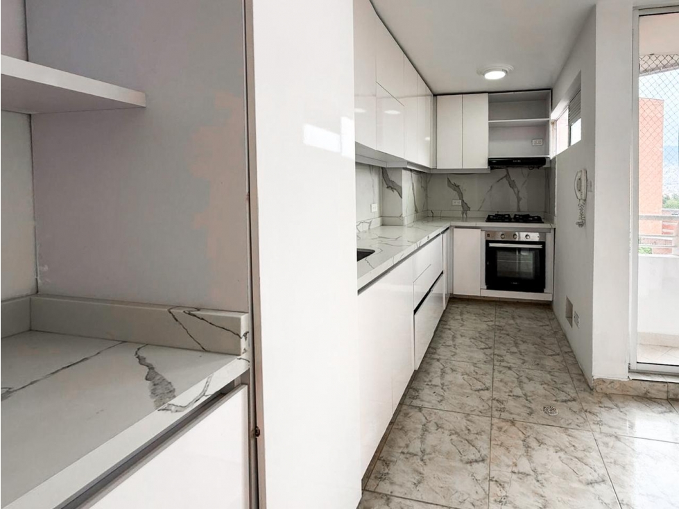 Apartamento para la venta en Laureles, piso 9 — foto 5