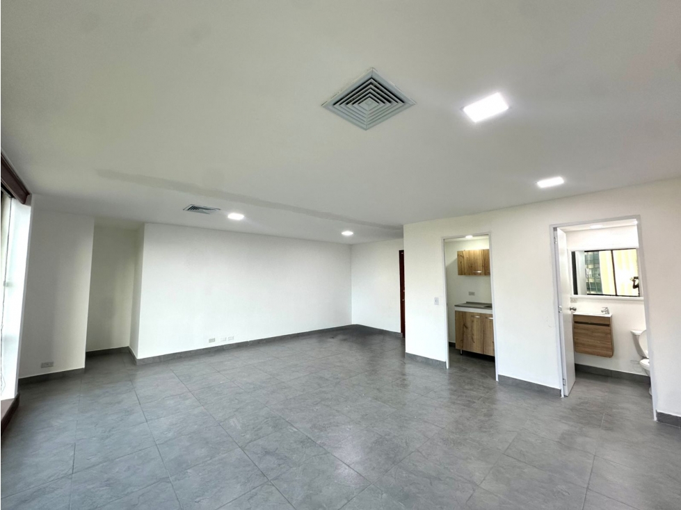 Oficina para venta y renta en Aguacatala, piso 6 - 2