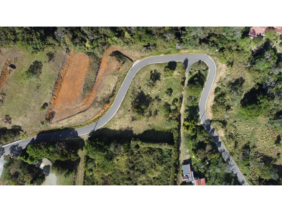 Lote en parcelación en Copacabana — foto 3