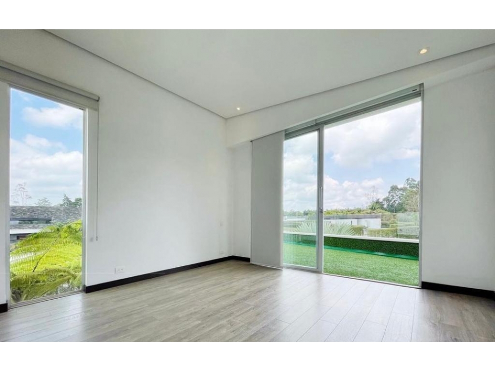 Casa para la venta en Llanogrande dentro de parcelación — foto 6
