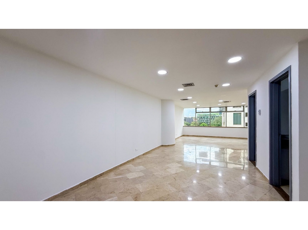 Oficina para venta y renta en El Poblado, Milla de oro — foto 2