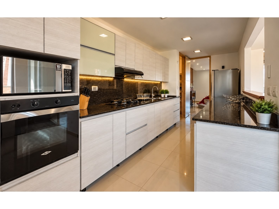 Apartamento para renta amoblada en El Poblado, La calera piso 24 foto 32