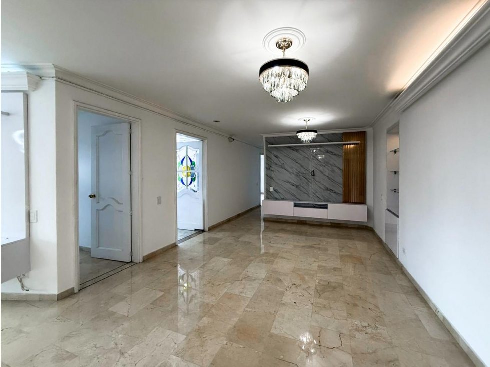 Apartamento para la venta en Laureles, piso 9 — foto 2