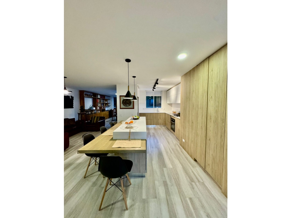 Apartamento para la venta en Palmas, piso 4