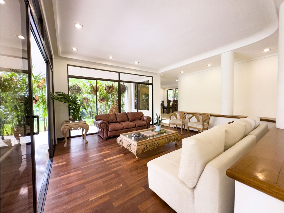 Lujosa casa campestre en San Juan de la Peña — foto 3